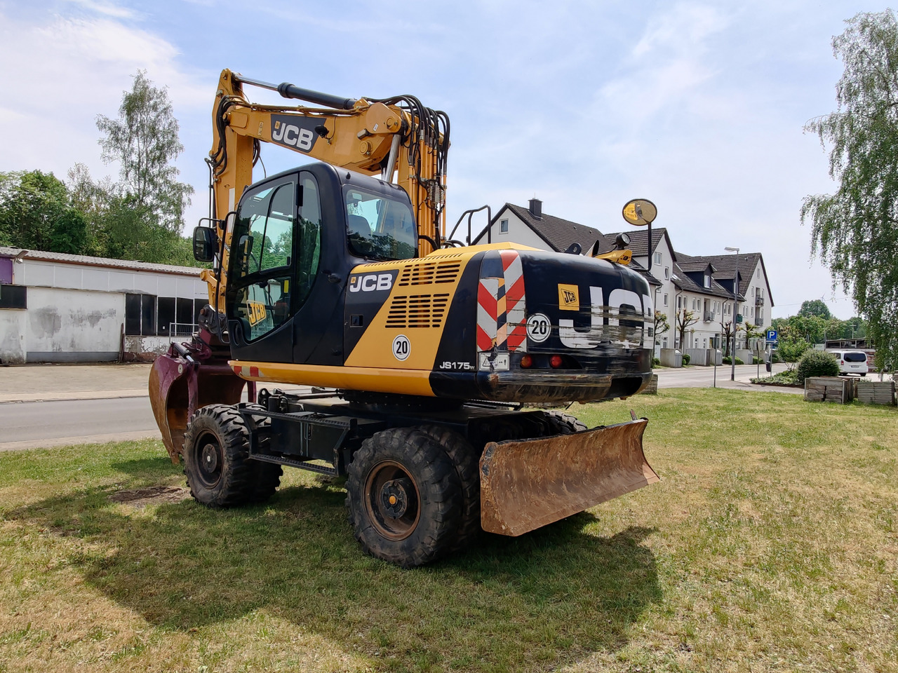 JCB JS 175 W - Колёсный экскаватор: фото 3 JCB JS 175 W - Колёсный экскаватор: фото 3