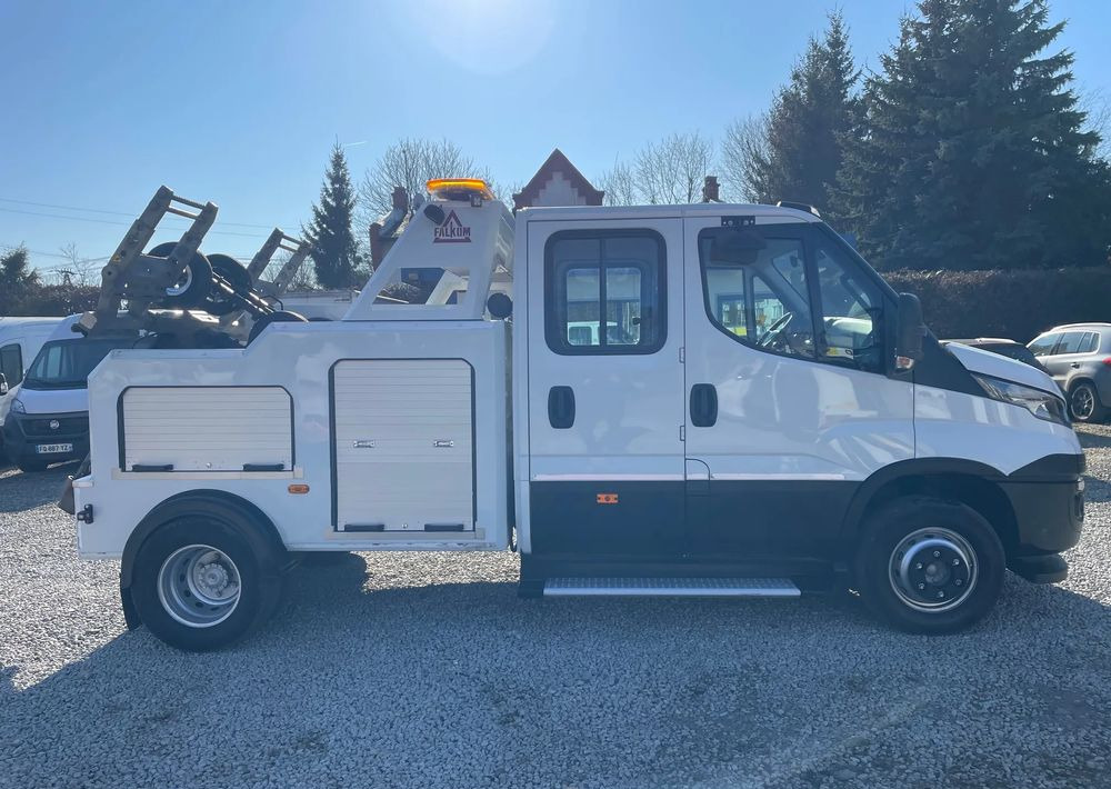 Iveco Daily 70C17 Pomoc drogowa Holownik 2017r - Эвакуатор: фото 4 Iveco Daily 70C17 Pomoc drogowa Holownik 2017r - Эвакуатор: фото 4