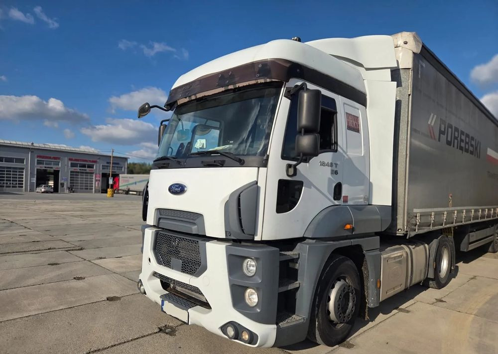 Ford CARGO - Тягач: фото 2 Ford CARGO - Тягач: фото 2