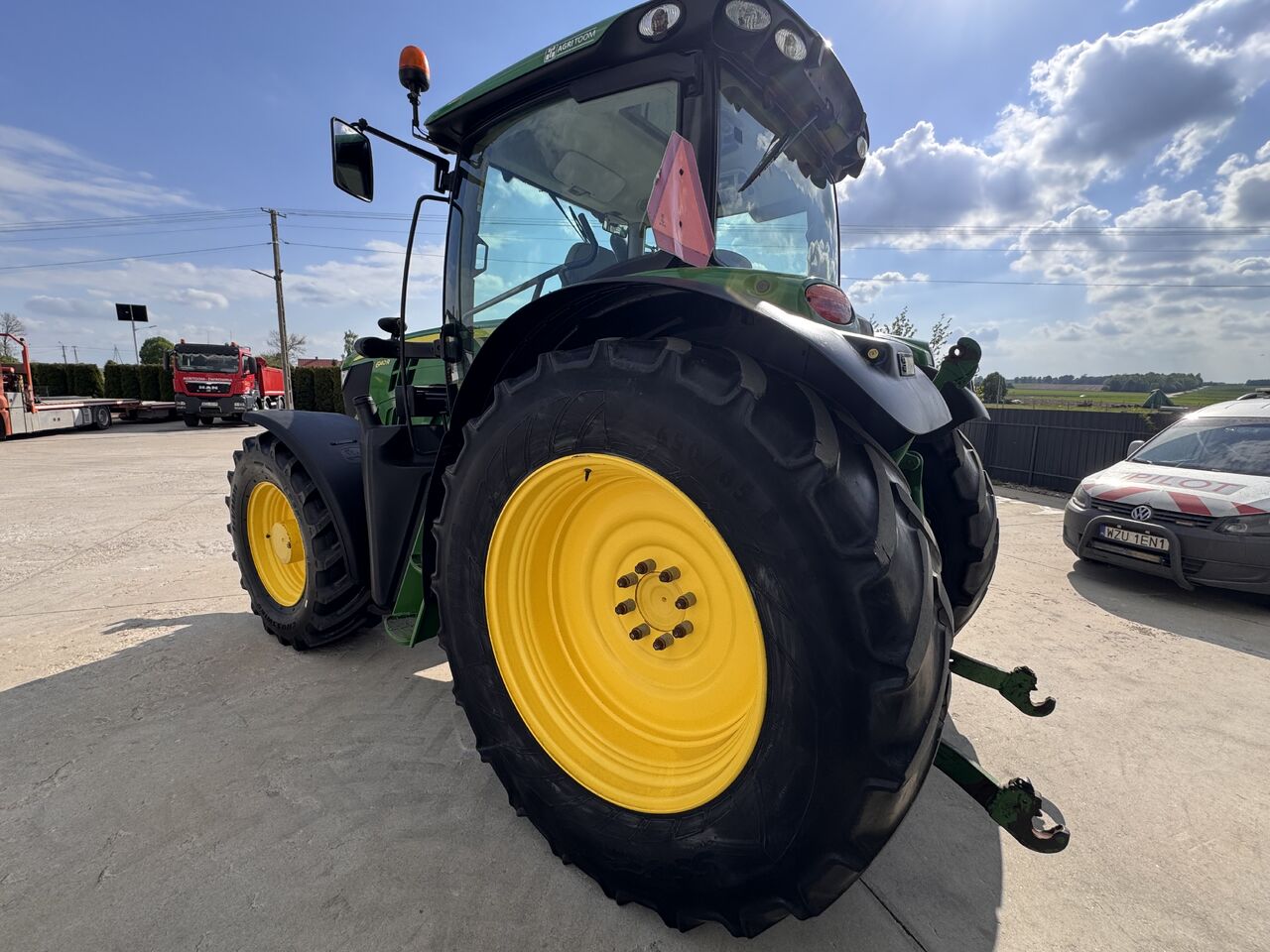 John Deere 6140 R - Трактор: фото 4 John Deere 6140 R - Трактор: фото 4