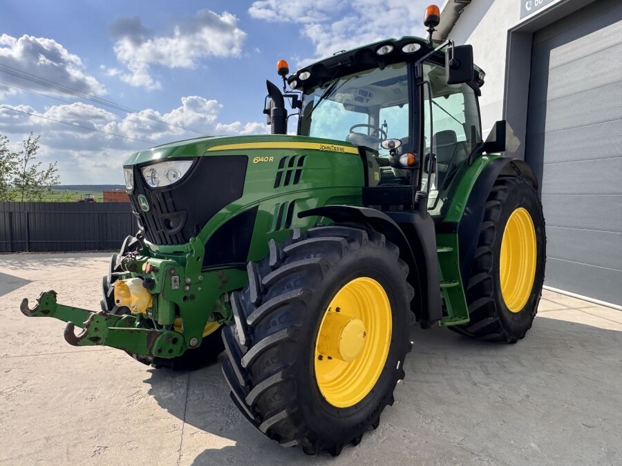 John Deere 6140 R - Трактор: фото 1 John Deere 6140 R - Трактор: фото 1