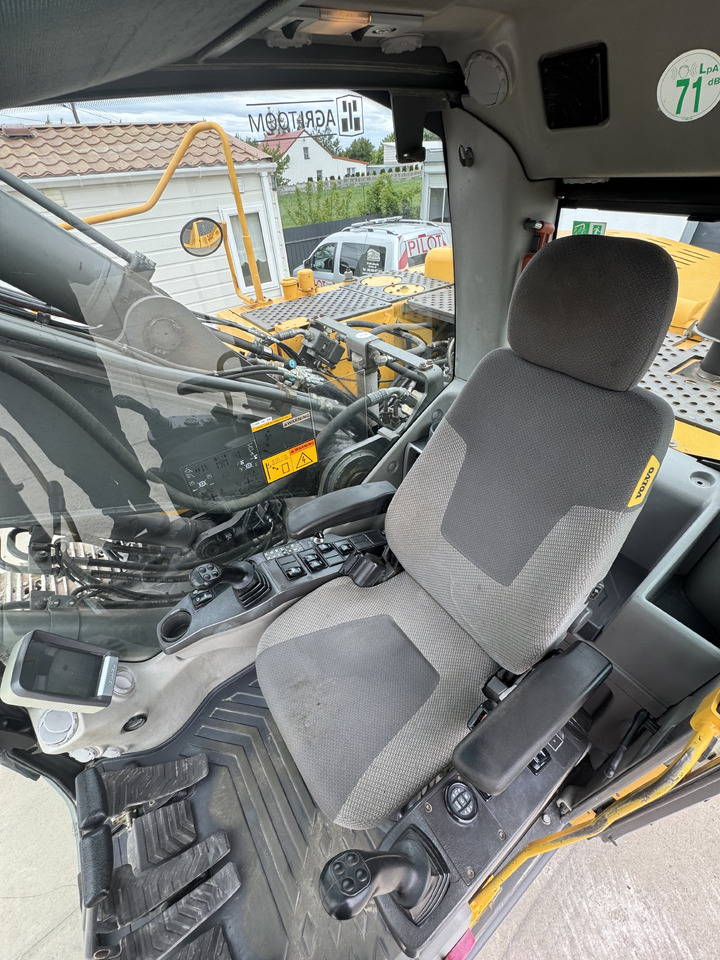 VOLVO EC 240 CNL - Гусеничный экскаватор: фото 3 VOLVO EC 240 CNL - Гусеничный экскаватор: фото 3