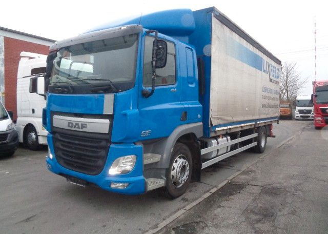 DAF CF 18.290, Euro 6, deut. Auto, Mit Bett - Тентованный грузовик: фото 2 DAF CF 18.290, Euro 6, deut. Auto, Mit Bett - Тентованный грузовик: фото 2