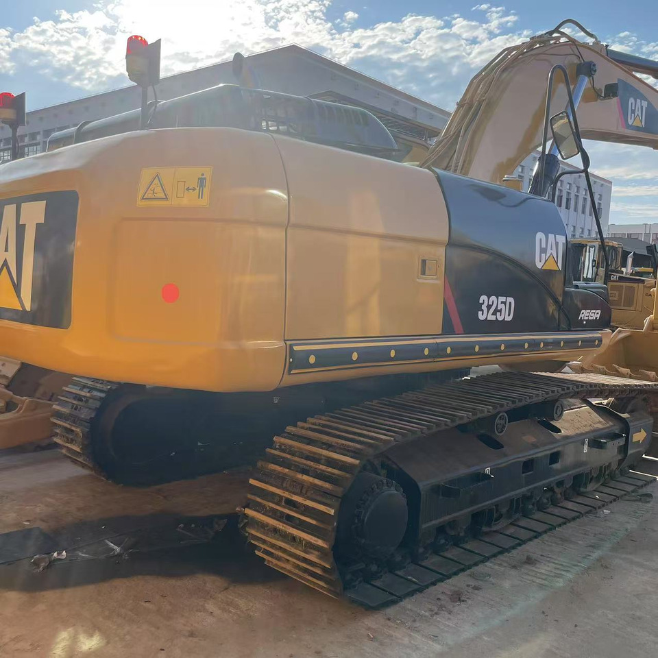 CATERPILLAR cat 325D - Гусеничный экскаватор: фото 1 CATERPILLAR cat 325D - Гусеничный экскаватор: фото 1