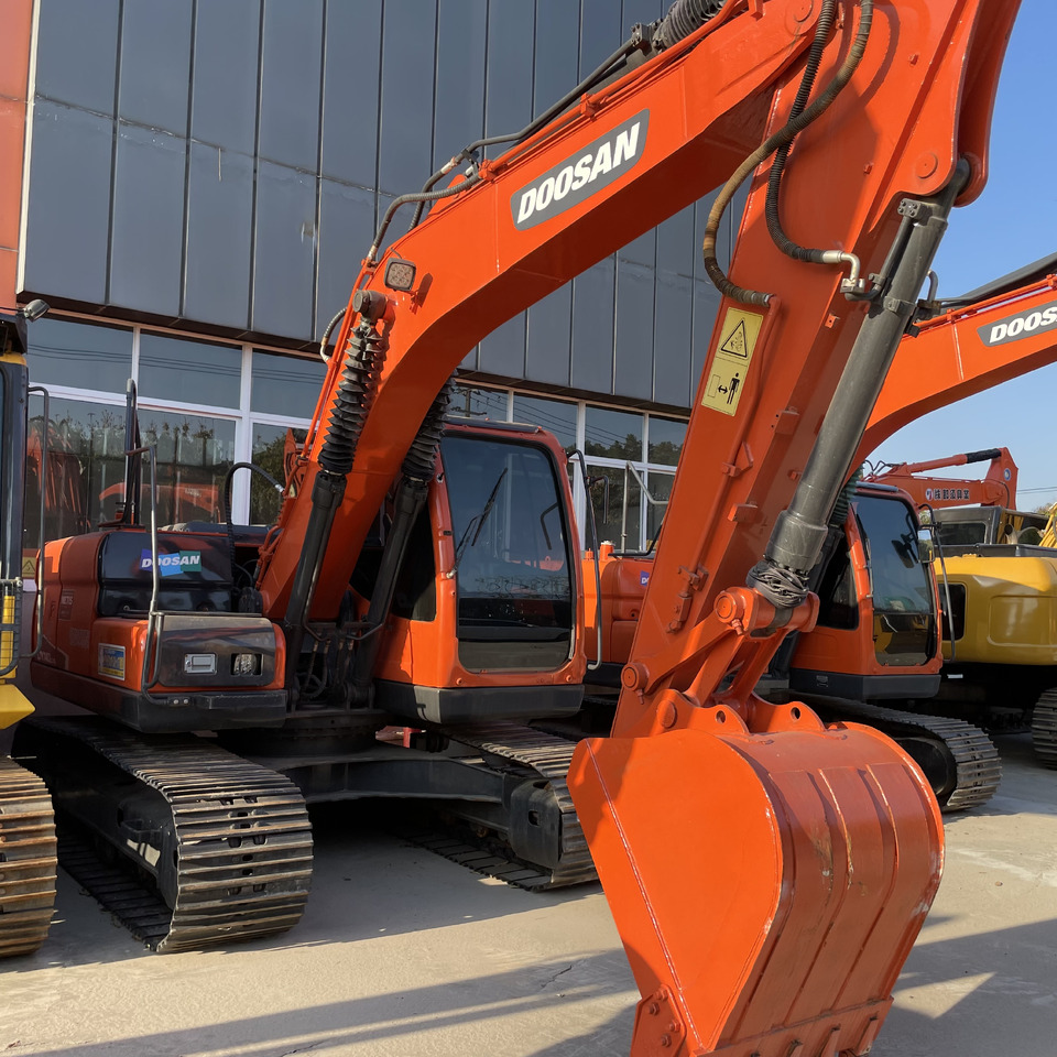 DOOSAN DX140LC-9C - Гусеничный экскаватор: фото 2 DOOSAN DX140LC-9C - Гусеничный экскаватор: фото 2