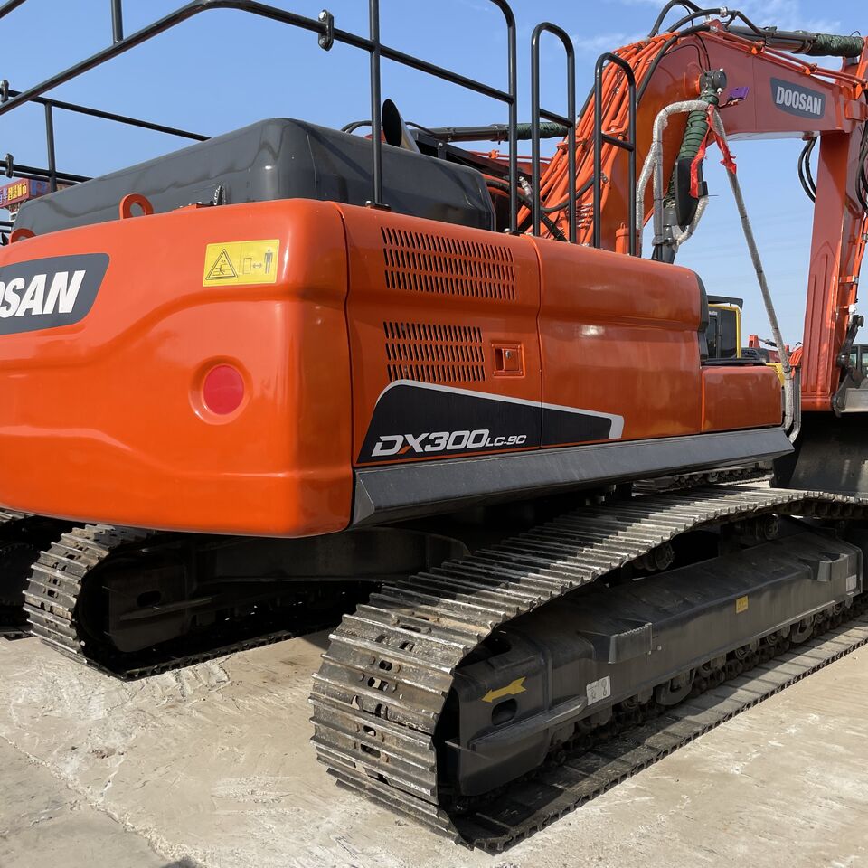 DOOSAN DX300 - Гусеничный экскаватор: фото 4 DOOSAN DX300 - Гусеничный экскаватор: фото 4