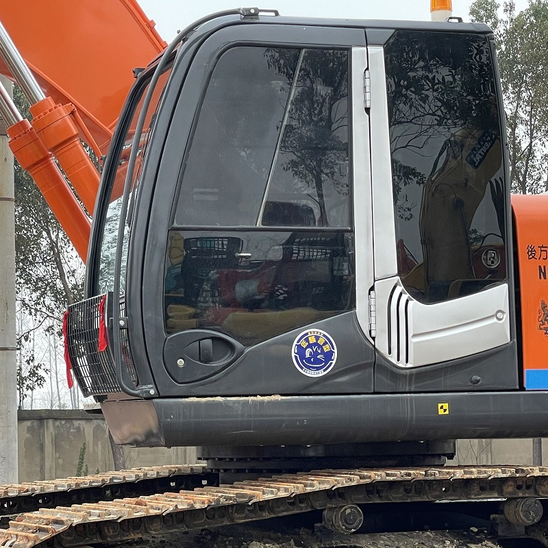 HITACHI ZX200-3G - Гусеничный экскаватор: фото 5 HITACHI ZX200-3G - Гусеничный экскаватор: фото 5