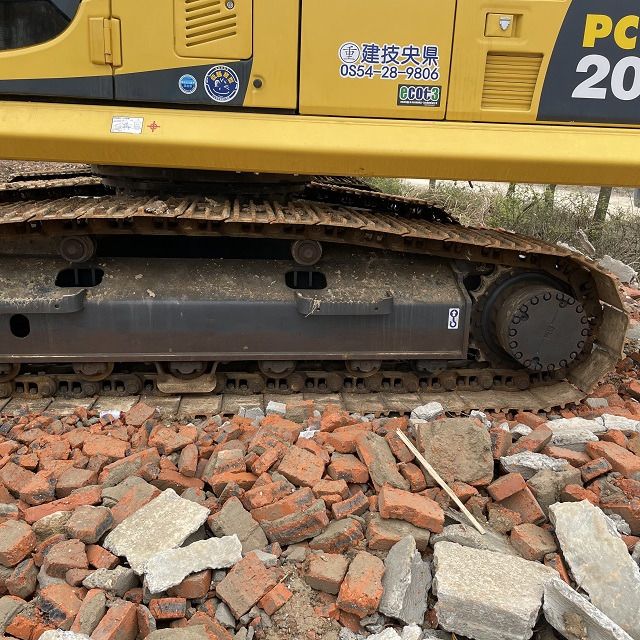 KOMATSU PC200-8N1 - Гусеничный экскаватор: фото 5 KOMATSU PC200-8N1 - Гусеничный экскаватор: фото 5