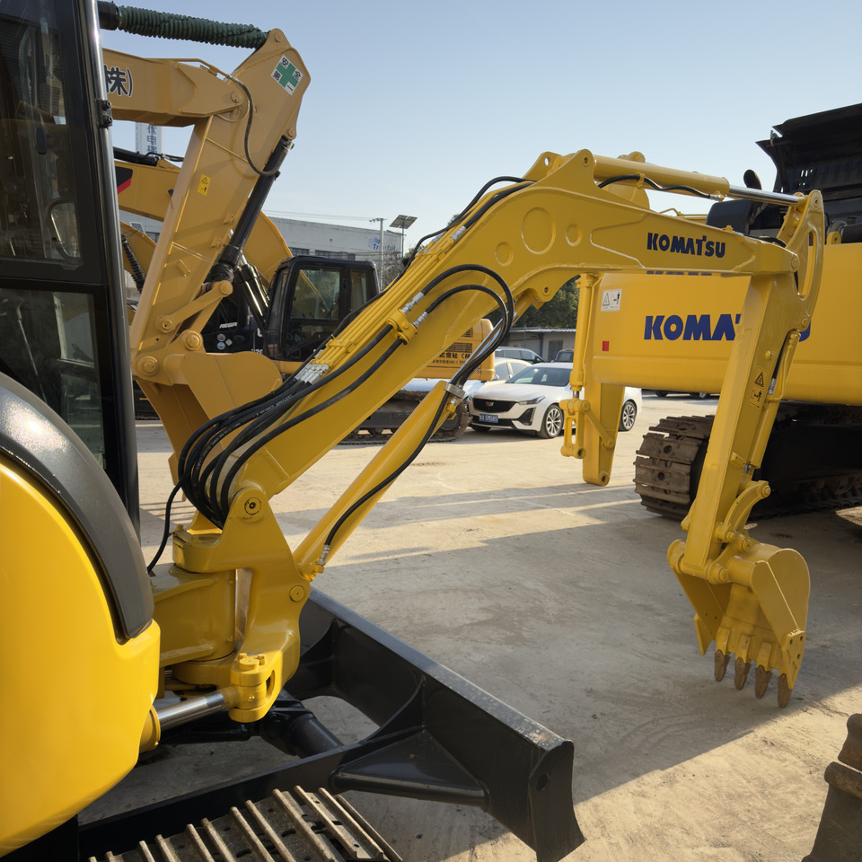 KOMATSU PC35MR-2 - Мини-экскаватор: фото 4 KOMATSU PC35MR-2 - Мини-экскаватор: фото 4