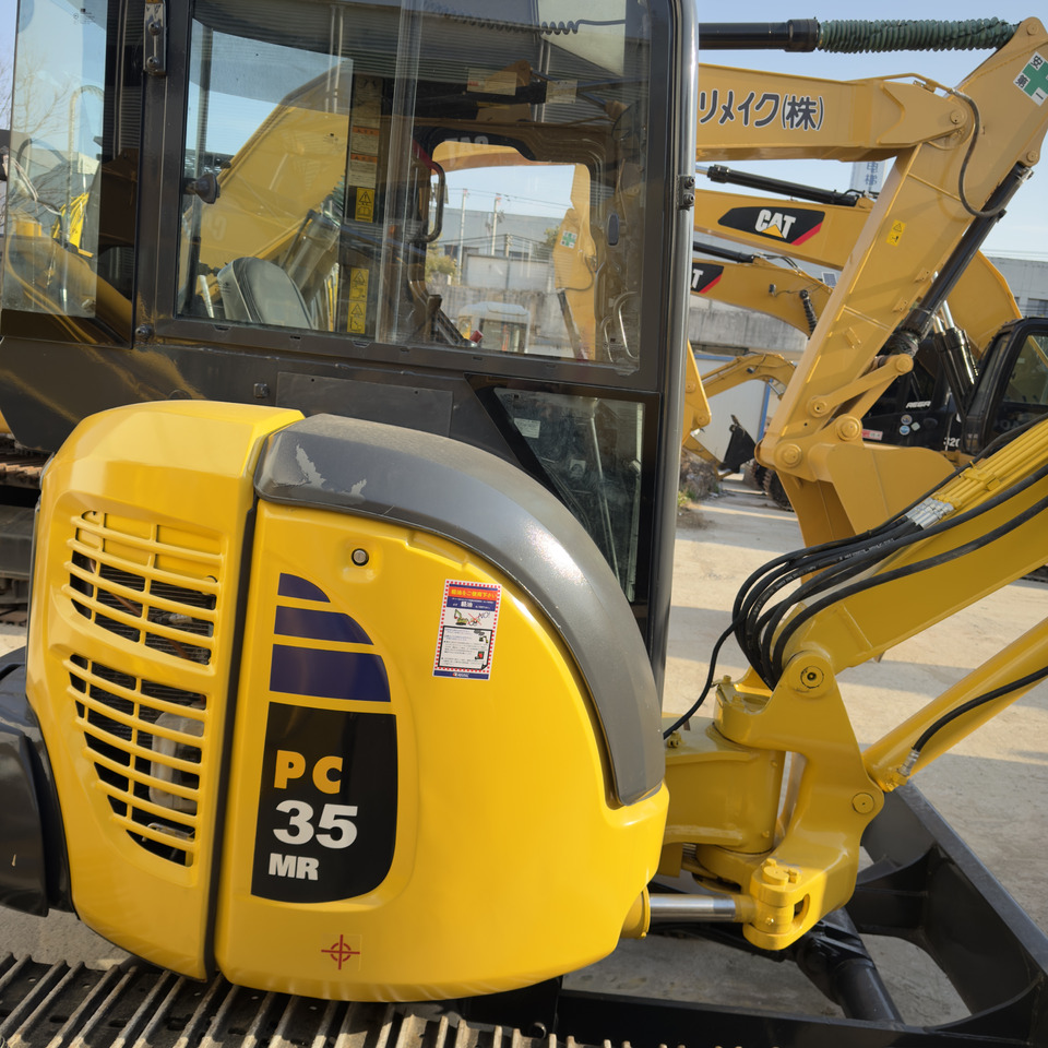 KOMATSU PC35MR-2 - Мини-экскаватор: фото 2 KOMATSU PC35MR-2 - Мини-экскаватор: фото 2