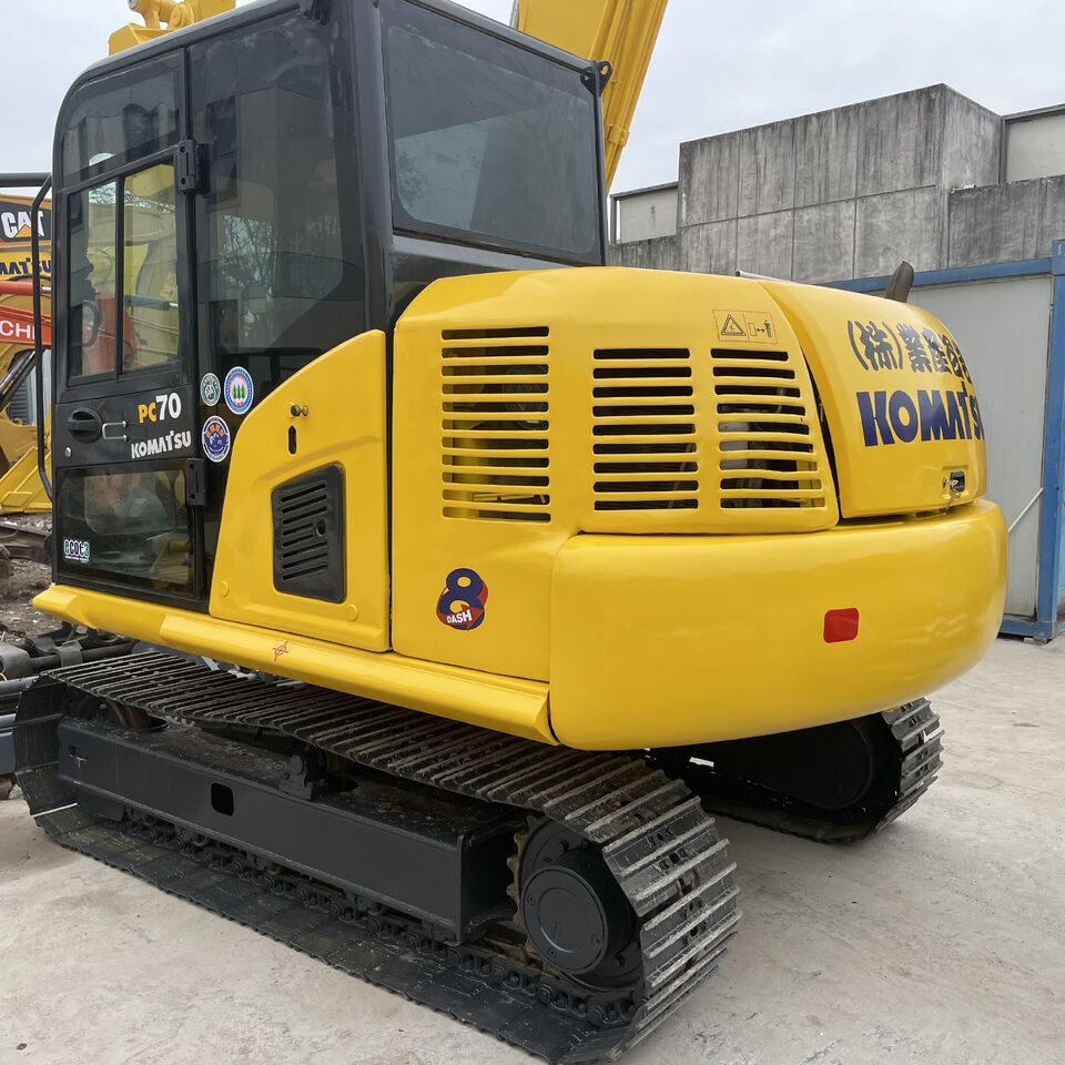 KOMATSU PC70-8 - Мини-экскаватор: фото 2 KOMATSU PC70-8 - Мини-экскаватор: фото 2