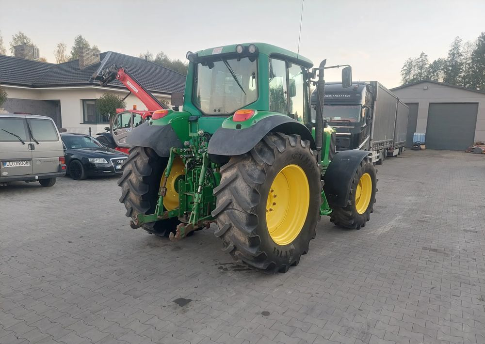 John Deere 6820 - Трактор: фото 4 John Deere 6820 - Трактор: фото 4