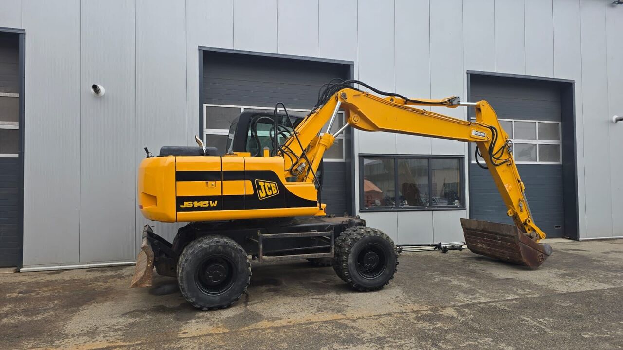 JCB JS 145 W - Колёсный экскаватор: фото 2 JCB JS 145 W - Колёсный экскаватор: фото 2