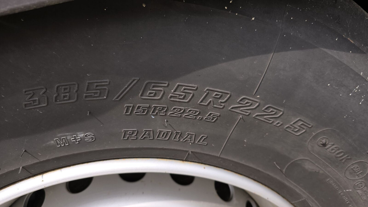 Тентованный полуприцеп Krone SD: фото 24 Тентованный полуприцеп Krone SD: фото 24