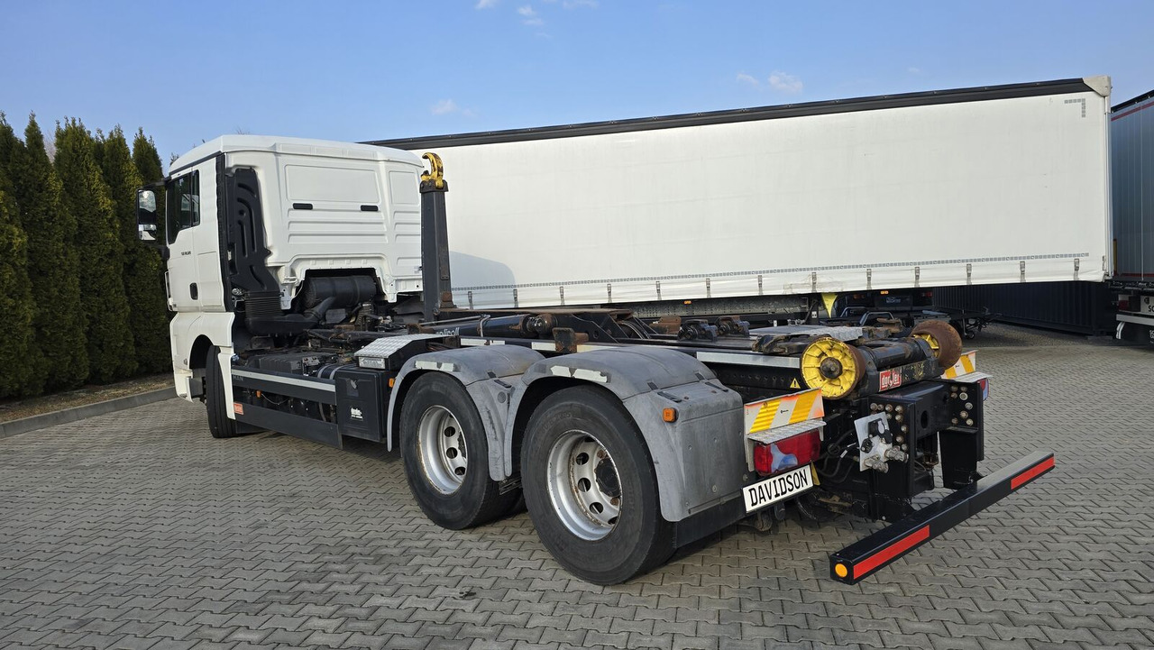 MAN TGX 28.520 - Крюковой мультилифт: фото 5 MAN TGX 28.520 - Крюковой мультилифт: фото 5