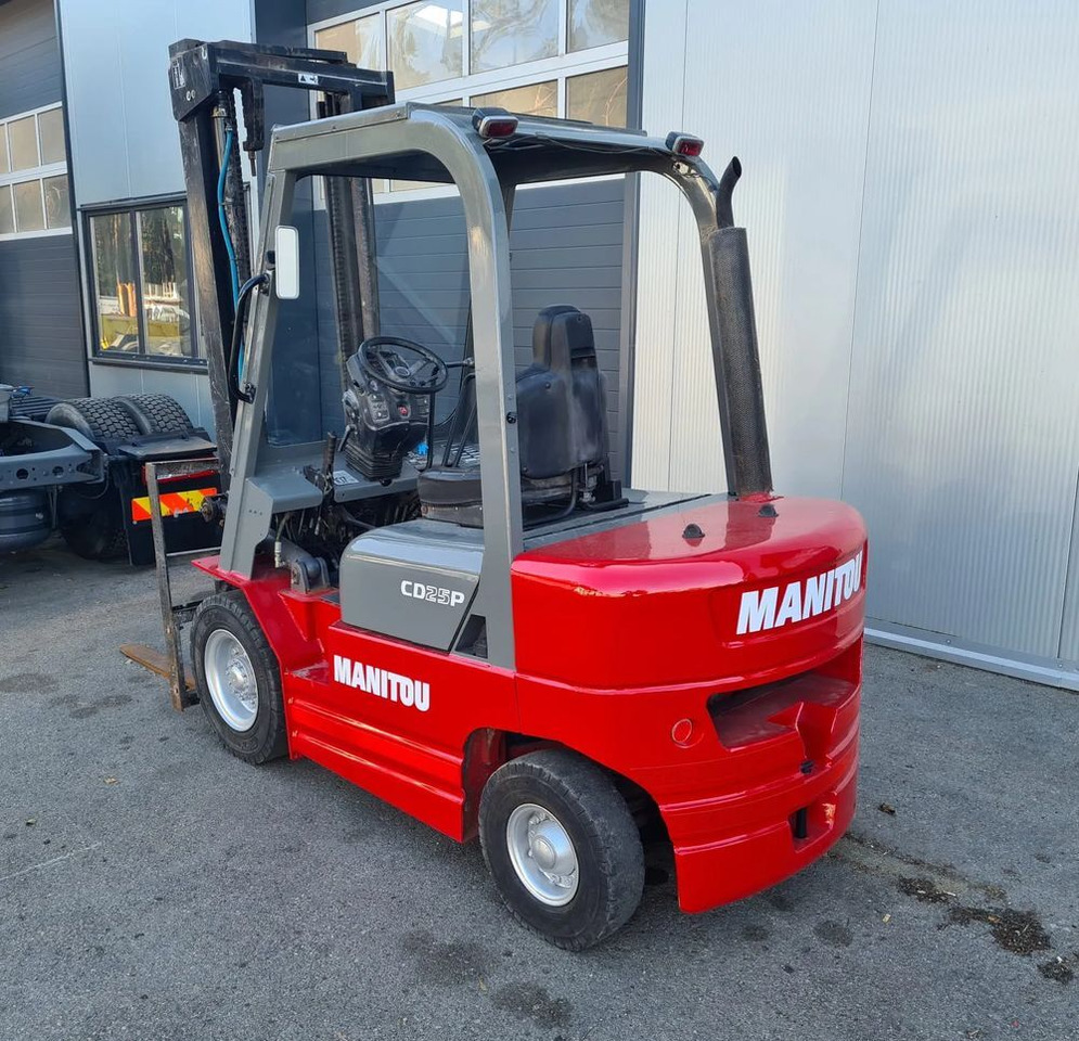 Manitou 25 - Дизельный погрузчик: фото 1 Manitou 25 - Дизельный погрузчик: фото 1