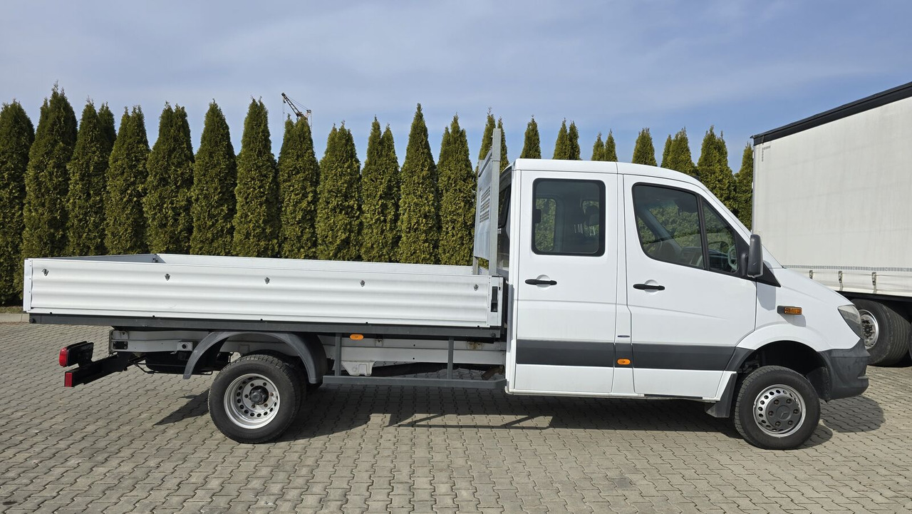 Mercedes-Benz Sprinter 516 4X4 - Малотоннажный бортовой грузовик: фото 5 Mercedes-Benz Sprinter 516 4X4 - Малотоннажный бортовой грузовик: фото 5