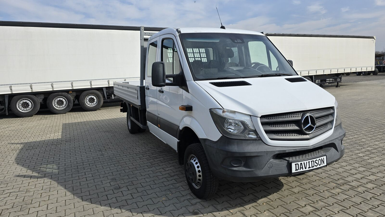 Mercedes-Benz Sprinter 516 4X4 - Малотоннажный бортовой грузовик: фото 3 Mercedes-Benz Sprinter 516 4X4 - Малотоннажный бортовой грузовик: фото 3
