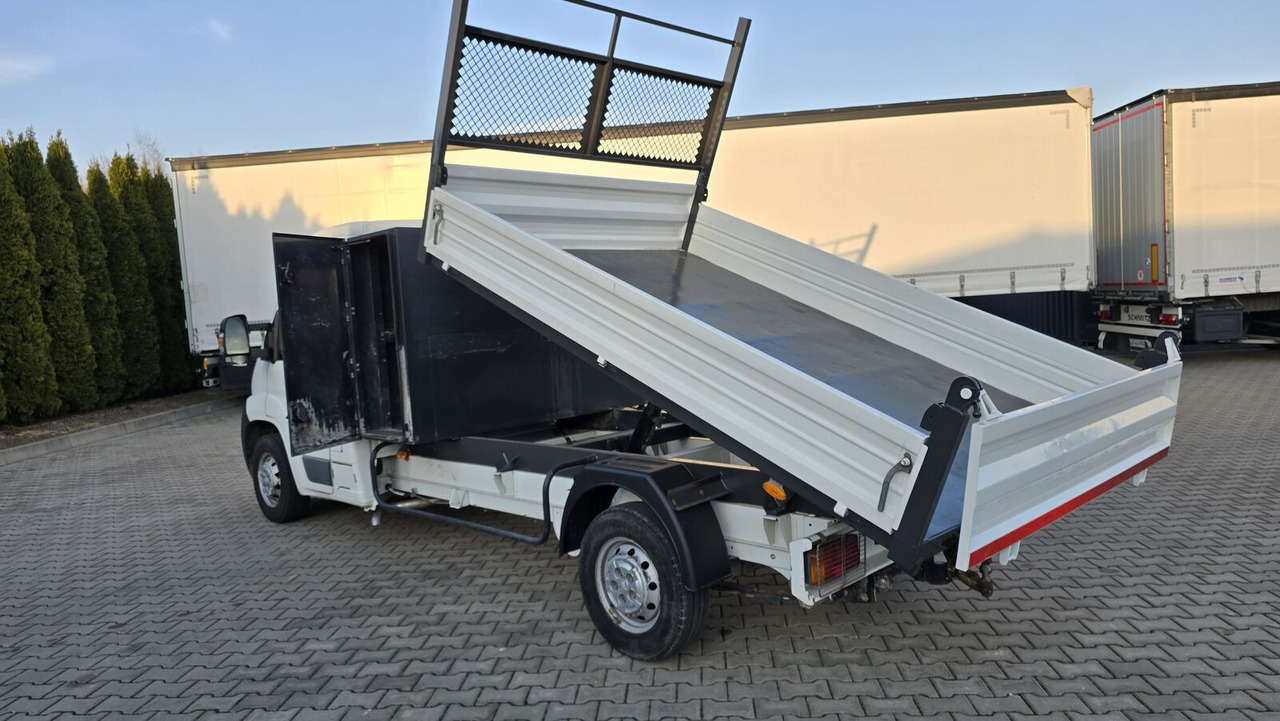 Peugeot Boxer 2.2 - Малотоннажный самосвал: фото 3 Peugeot Boxer 2.2 - Малотоннажный самосвал: фото 3