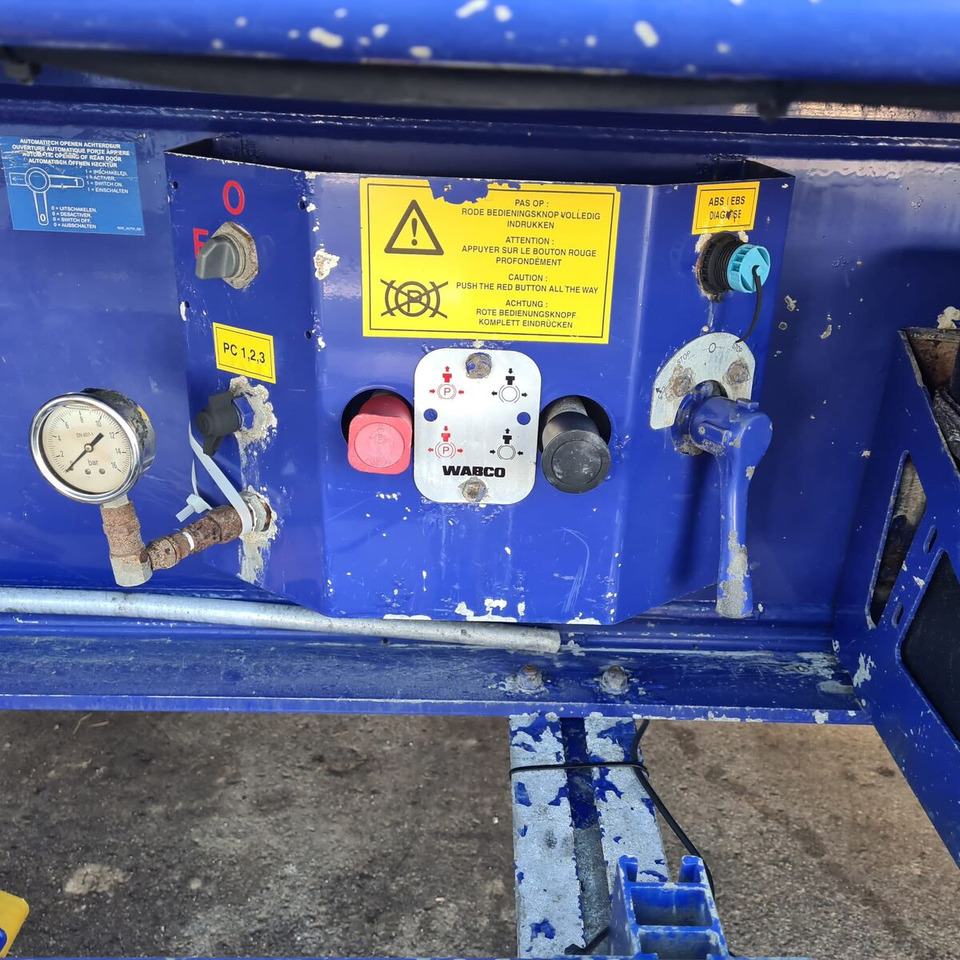 Stas - Самосвальный полуприцеп: фото 3 Stas - Самосвальный полуприцеп: фото 3