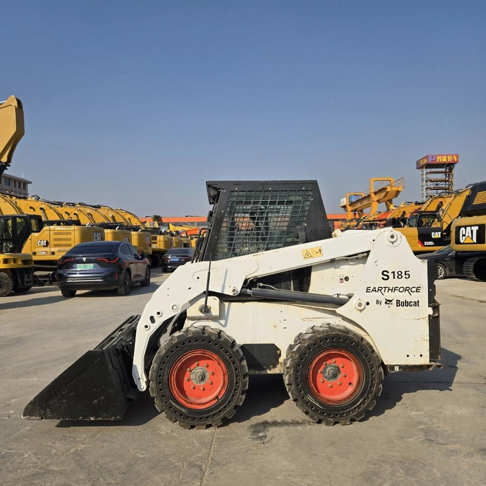 Bobcat S 185 - Мини-погрузчик с бортовым поворотом: фото 5 Bobcat S 185 - Мини-погрузчик с бортовым поворотом: фото 5