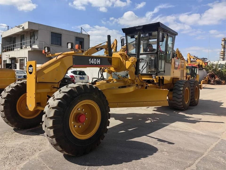 CAT 140 H - Грейдер: фото 2 CAT 140 H - Грейдер: фото 2