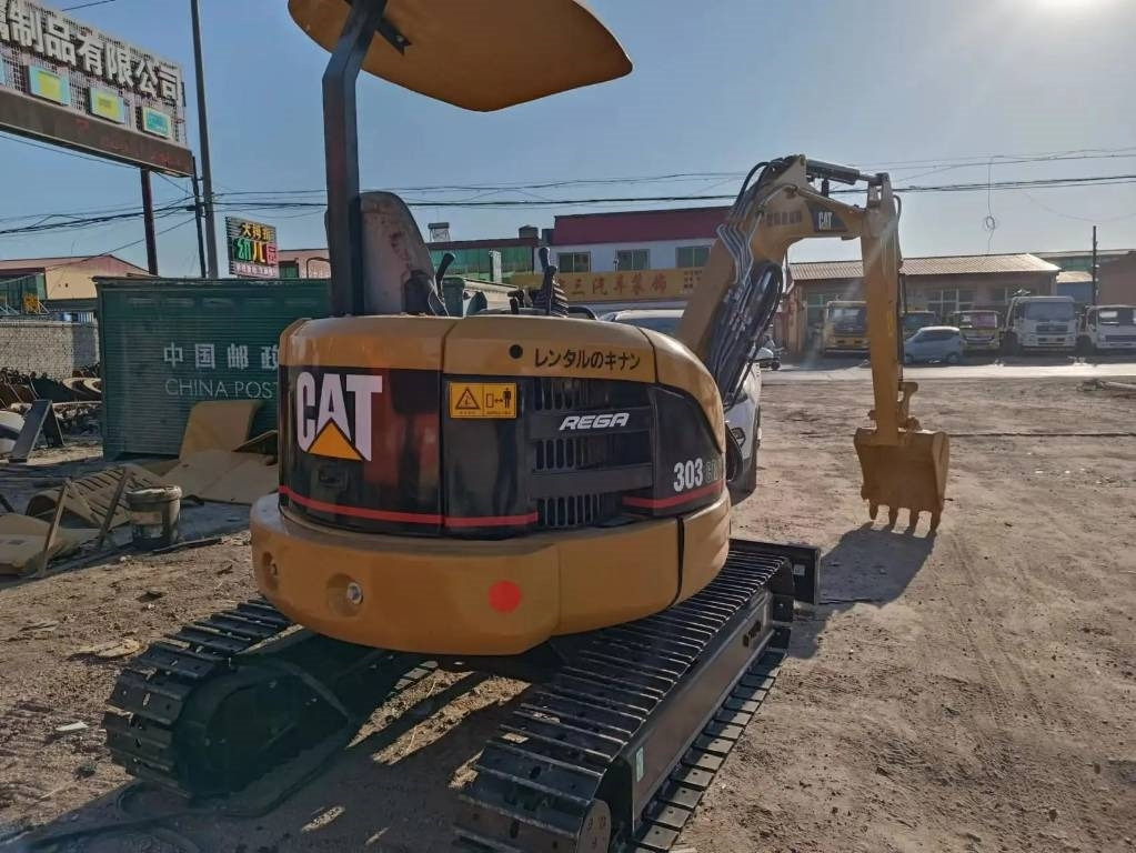 CAT 303 CR - Мини-экскаватор: фото 4 CAT 303 CR - Мини-экскаватор: фото 4