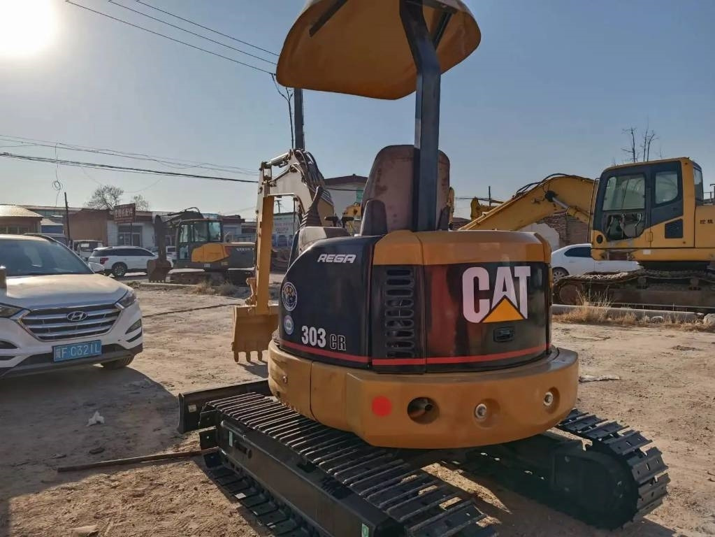 CAT 303 CR - Мини-экскаватор: фото 5 CAT 303 CR - Мини-экскаватор: фото 5