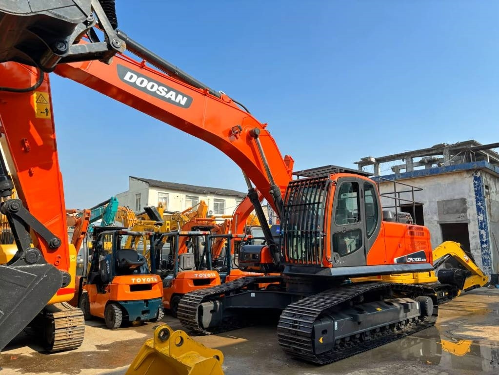 Doosan DX 300 LC - 9 C - Мини-экскаватор: фото 1 Doosan DX 300 LC - 9 C - Мини-экскаватор: фото 1