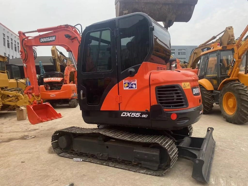 Doosan DX 55-9C - Мини-экскаватор: фото 1 Doosan DX 55-9C - Мини-экскаватор: фото 1