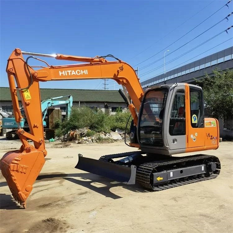 Hitachi ZX 70 - Мини-экскаватор: фото 2 Hitachi ZX 70 - Мини-экскаватор: фото 2