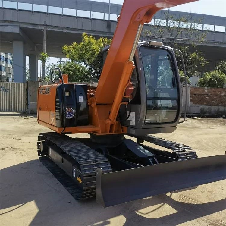 Hitachi ZX 70 - Мини-экскаватор: фото 5 Hitachi ZX 70 - Мини-экскаватор: фото 5