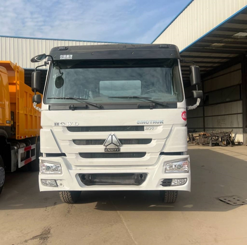 Howo 371 - Грузовик-цистерна: фото 2 Howo 371 - Грузовик-цистерна: фото 2