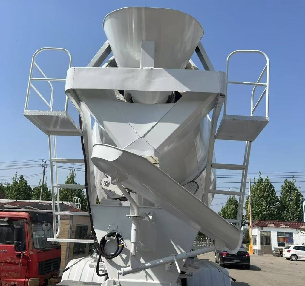 Howo 371 - Автобетоносмеситель: фото 5 Howo 371 - Автобетоносмеситель: фото 5