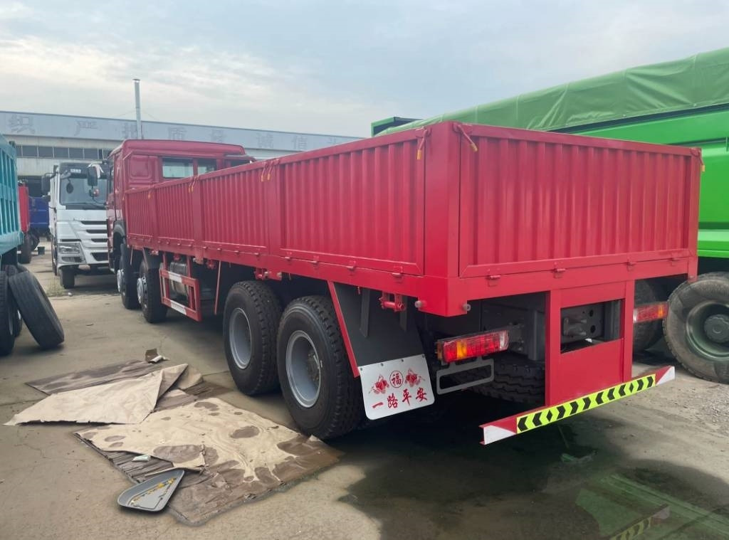 Howo 371 - Грузовик бортовой/ Платформа: фото 4 Howo 371 - Грузовик бортовой/ Платформа: фото 4