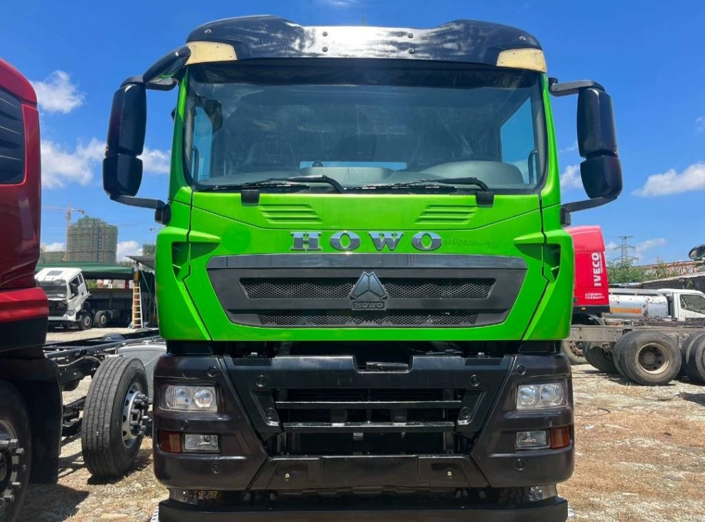 Howo 371 - Грузовик-шасси: фото 2 Howo 371 - Грузовик-шасси: фото 2