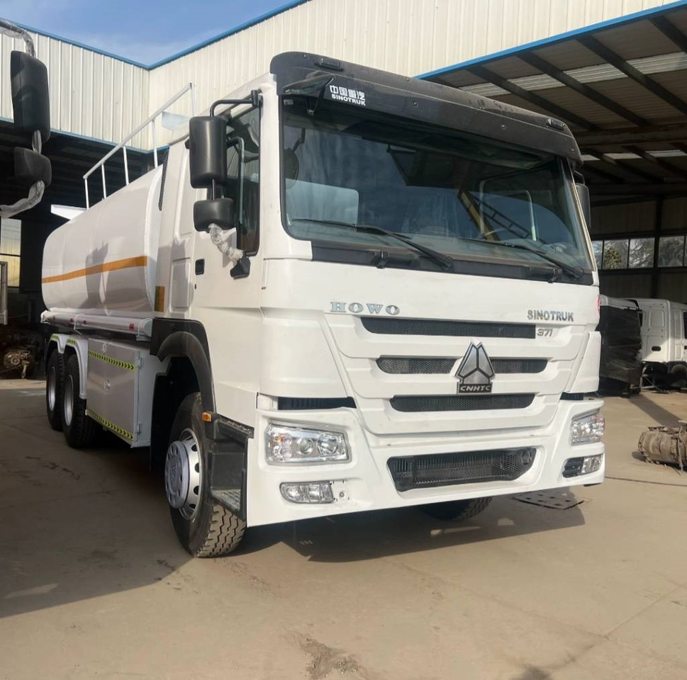 Howo 371 - Грузовик-цистерна: фото 3 Howo 371 - Грузовик-цистерна: фото 3