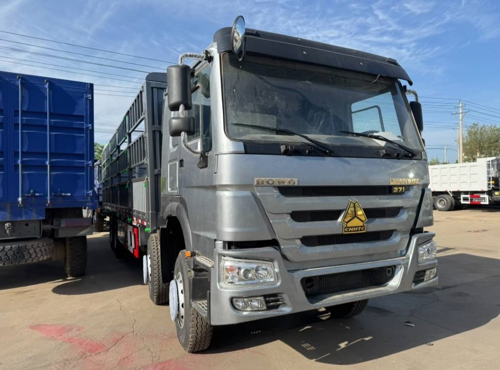 Howo 371 - Грузовик бортовой/ Платформа: фото 3 Howo 371 - Грузовик бортовой/ Платформа: фото 3