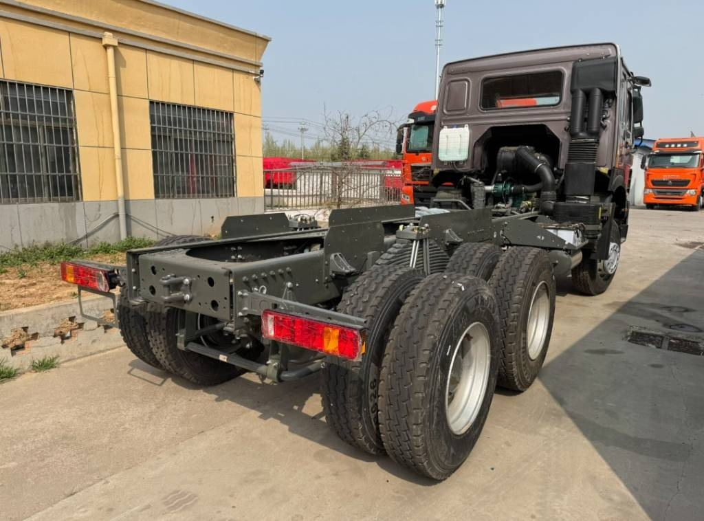 Howo 371 - Грузовик-шасси: фото 4 Howo 371 - Грузовик-шасси: фото 4