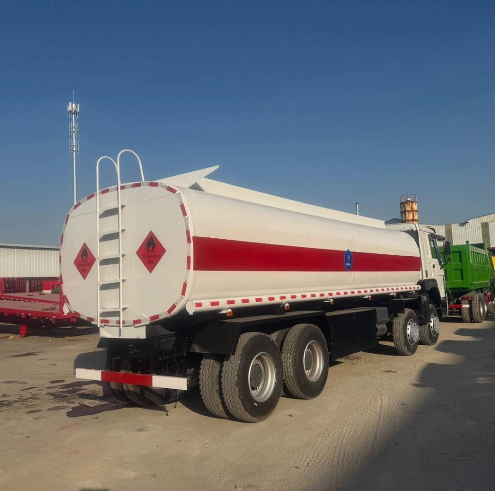 Howo 371 - Грузовик-цистерна: фото 3 Howo 371 - Грузовик-цистерна: фото 3