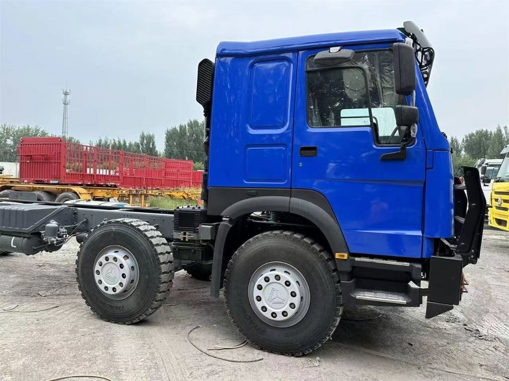 Howo 371 - Грузовик-шасси: фото 2 Howo 371 - Грузовик-шасси: фото 2