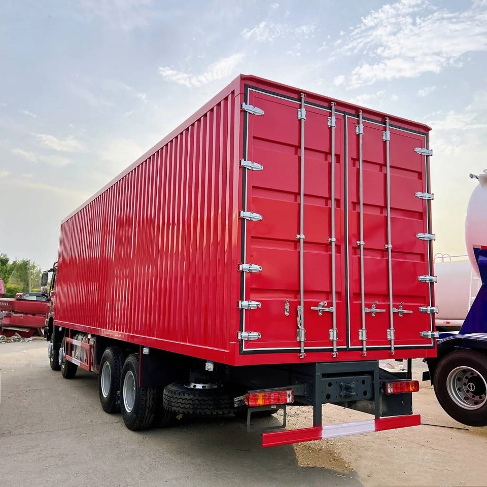 Howo 371 - Грузовик с закрытым кузовом: фото 4 Howo 371 - Грузовик с закрытым кузовом: фото 4