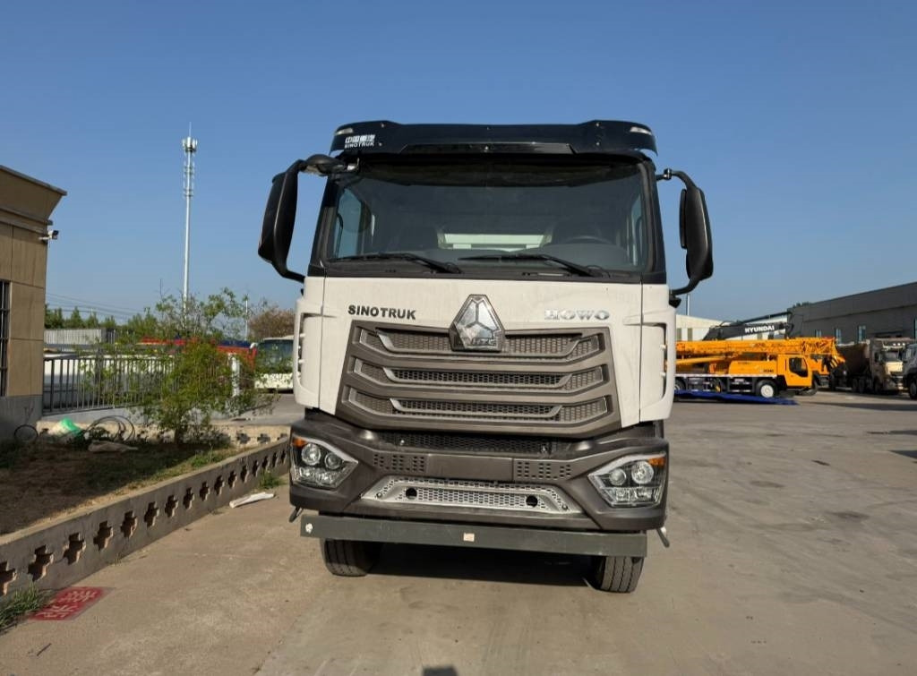 Howo NX - Самосвал: фото 2 Howo NX - Самосвал: фото 2