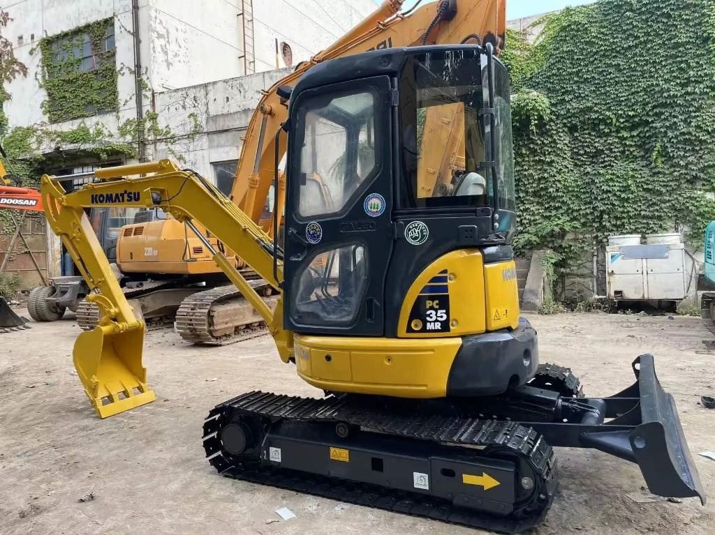 Komatsu PC 35 - Мини-экскаватор: фото 5 Komatsu PC 35 - Мини-экскаватор: фото 5