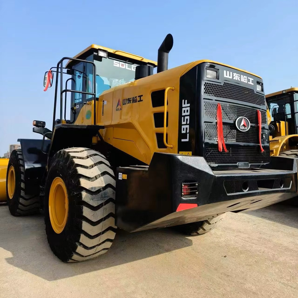 SDLG L958F - Колёсный погрузчик: фото 5 SDLG L958F - Колёсный погрузчик: фото 5