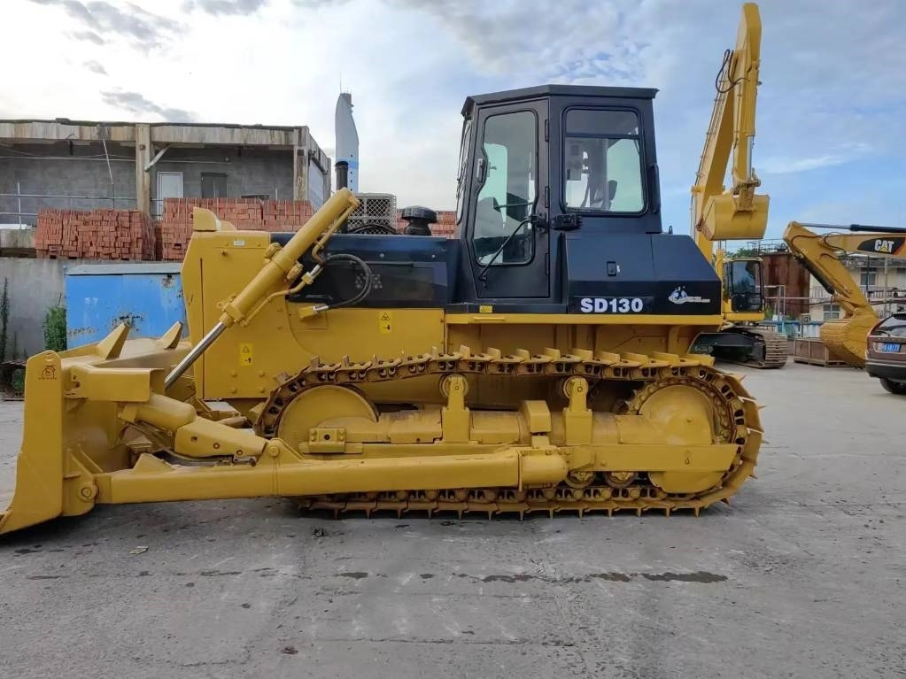 Shantui SD 13 - Бульдозер: фото 2 Shantui SD 13 - Бульдозер: фото 2