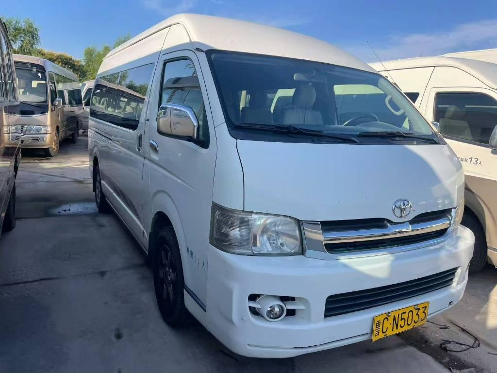 Toyota Hiace - Пригородный автобус: фото 1 Toyota Hiace - Пригородный автобус: фото 1