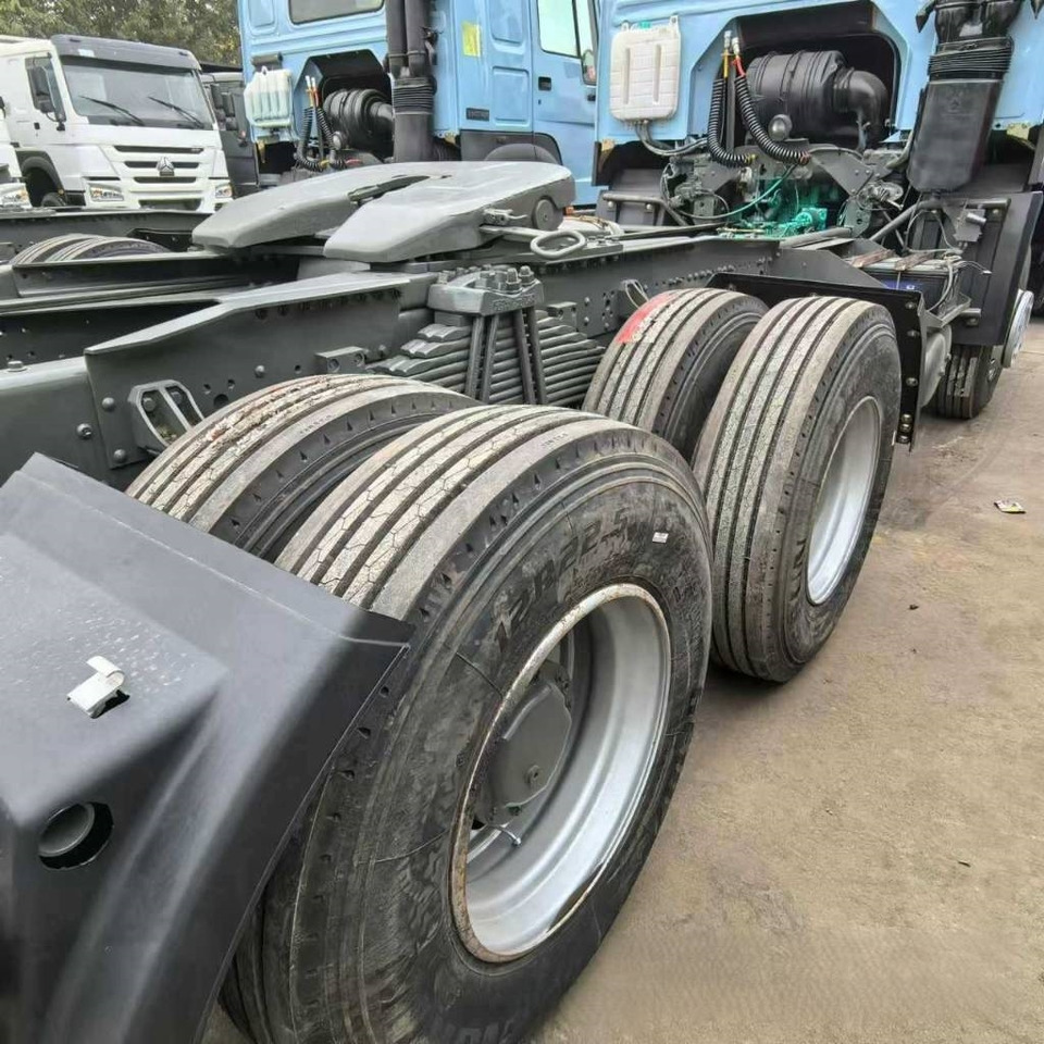 Howo 371 - Тягач: фото 5 Howo 371 - Тягач: фото 5