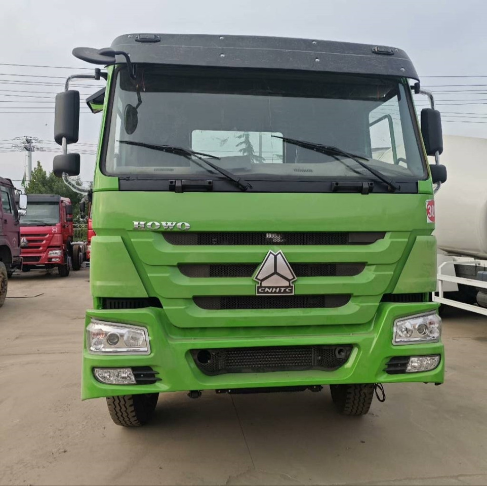 Howo 371 - Тягач: фото 2 Howo 371 - Тягач: фото 2