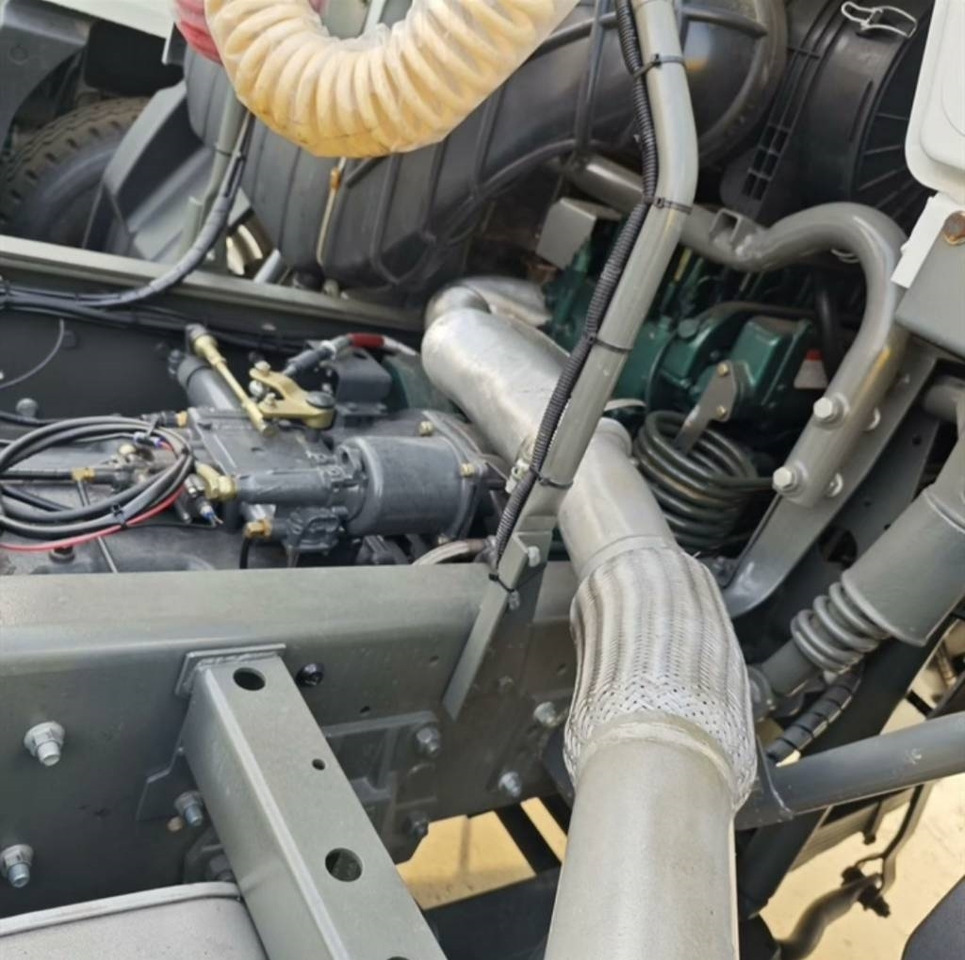 Howo NX - Тягач: фото 5 Howo NX - Тягач: фото 5